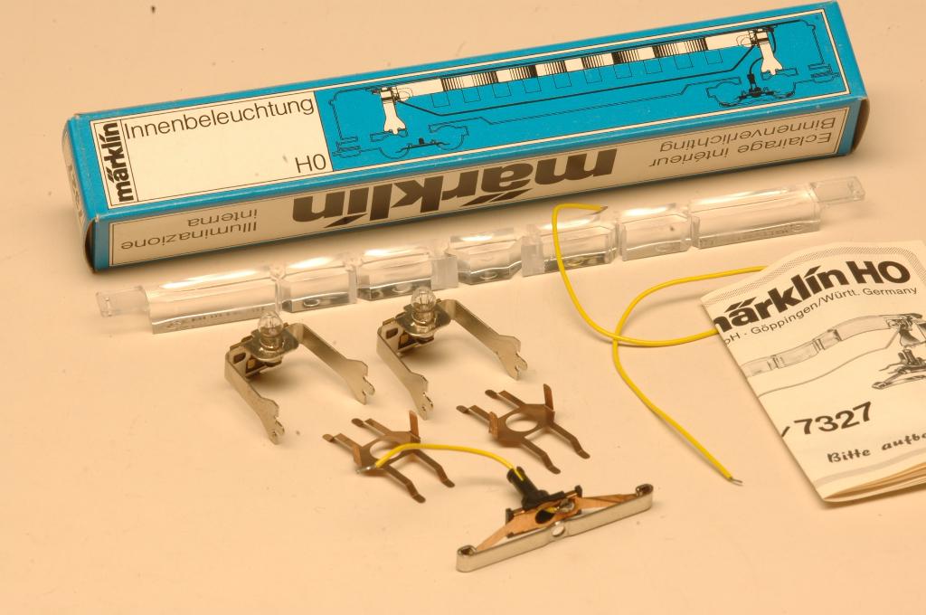Éclairage intérieur Märklin 7327 pour voitures, Hobby & Loisirs créatifs, Trains miniatures | HO, Comme neuf, Wagon, Märklin, Enlèvement ou Envoi