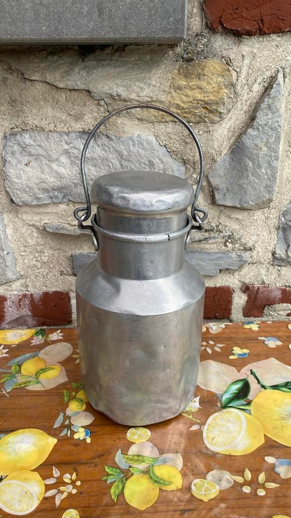 Cruche a lait très bon état, Utilisé