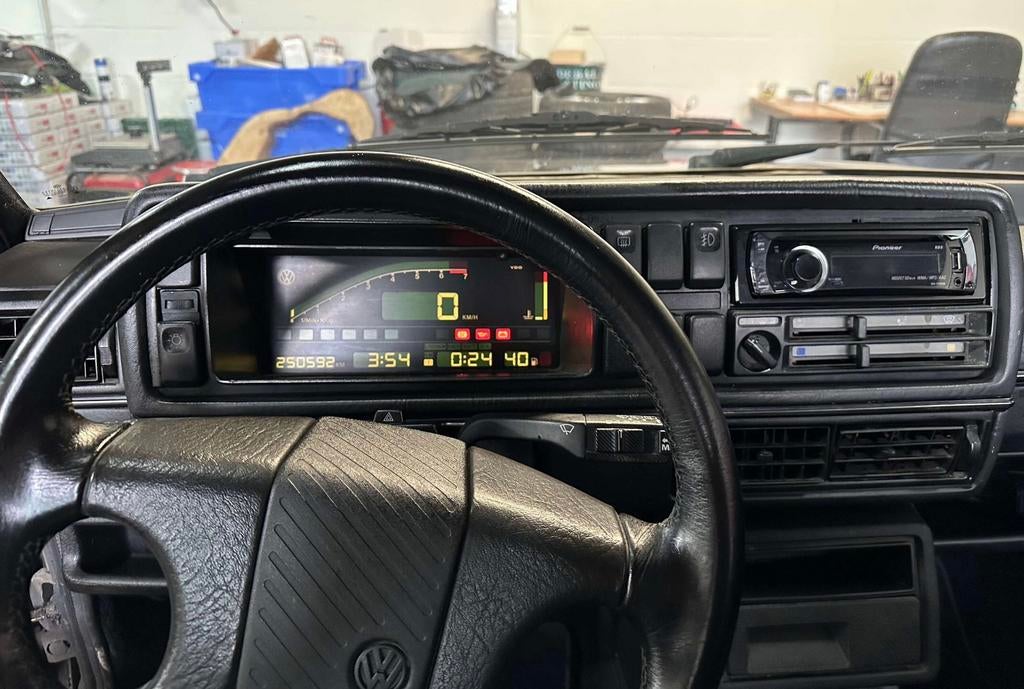 Golf GTI 8v 1992 DIGIFIZ, LEDER, Auto's, Volkswagen, Particulier, Golf, Lederen bekleding, Lichtmetalen velgen, Metaalkleur, Mistlampen