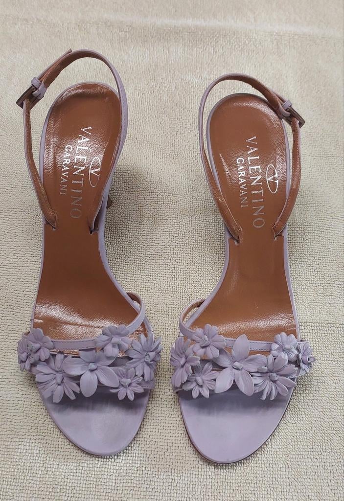 Valentino Garavani Lila Leather Sandal Heels Floral, Kleding | Dames, Schoenen, Overige kleuren, Zo goed als nieuw, Valentino Garavani
