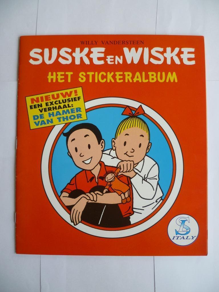 SUSKE EN WISKE"HET STICKERALBUM DE HAMER VAN THOR"UIT 1995, Willy Vandersteen, Une BD, Comme neuf, Envoi
