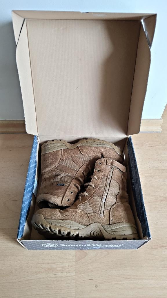 Smith & Wesson Breach 2.0 High (8'') - Pointure 42 Large, Chaussures de marche, Brun, Porté, Enlèvement