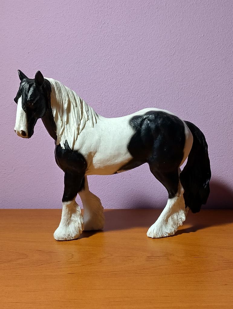 Horse Gypsy Cob zwart en wit Leonardo Collection 14cm, Verzamelen, Ophalen, Zo goed als nieuw, Dier