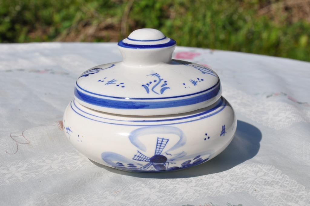 bonbonnière en faience holland vero, Enlèvement ou Envoi