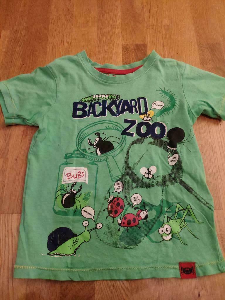 Groen leuk t-shirt insecten beestjes kriebelbeestjes 110, Gebruikt, Jongen of Meisje, Ophalen of Verzenden, Shirt of Longsleeve