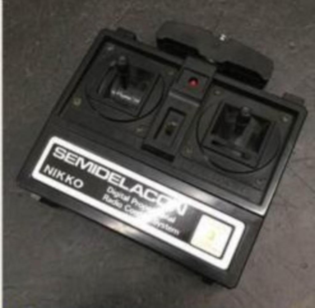RECHERCHÉ - emetteurs Nikko, tyco, taiyo des années 80, Enlèvement, Comme neuf