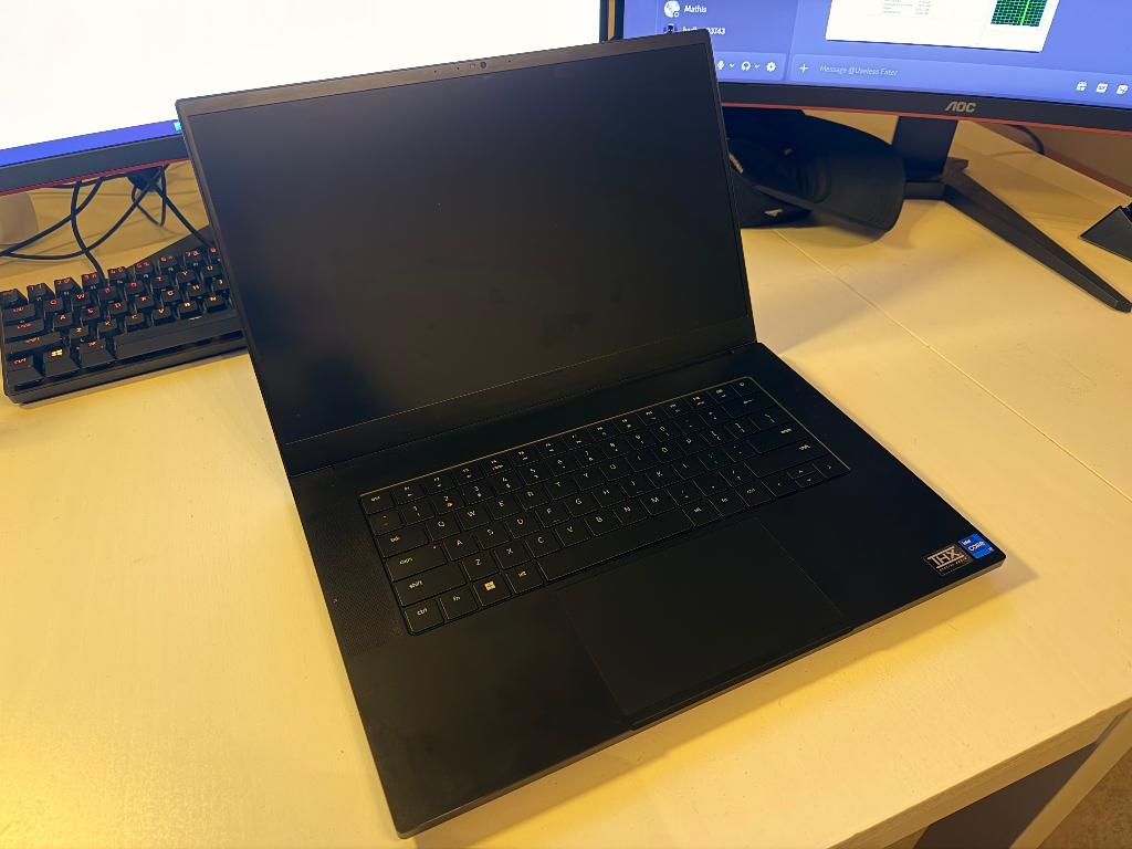 Razer Blade 15 (2023) Gaming Laptop - 1TB | 16GB  | 240 Hz, Computers en Software, Windows Laptops, Met videokaart, 2 tot 3 Ghz