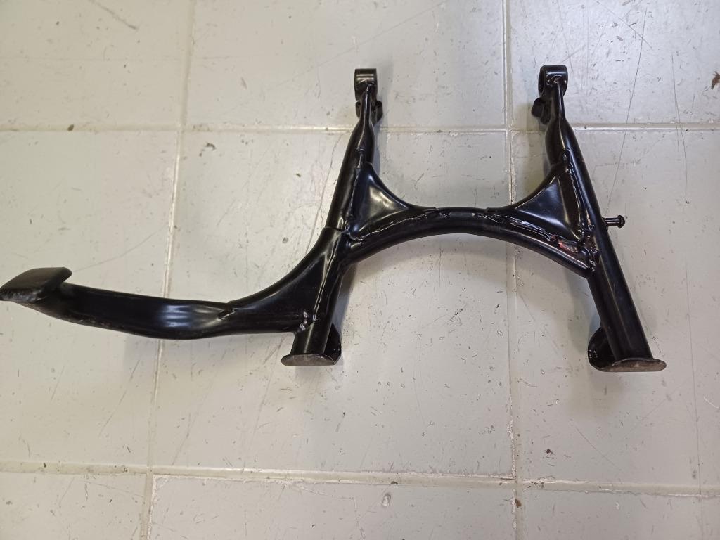 honda shadow 700 / 750 model '83-'87 middenbok, Ophalen of Verzenden, Gebruikt