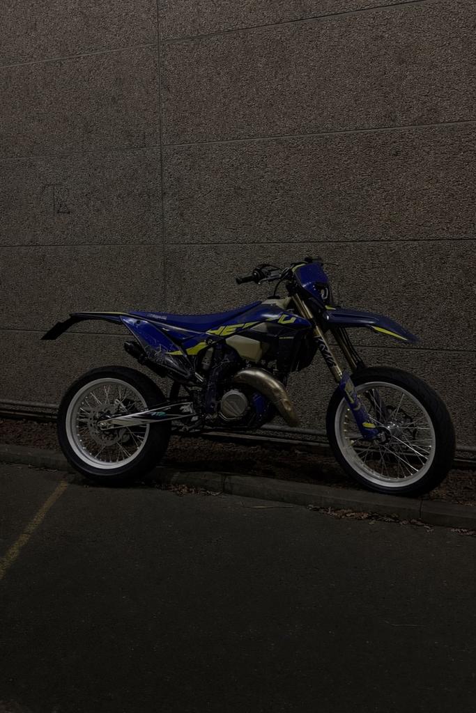Sherco se 125 supermoto, Fietsen en Brommers, Brommers | Crossbrommers, Zo goed als nieuw, Ophalen of Verzenden