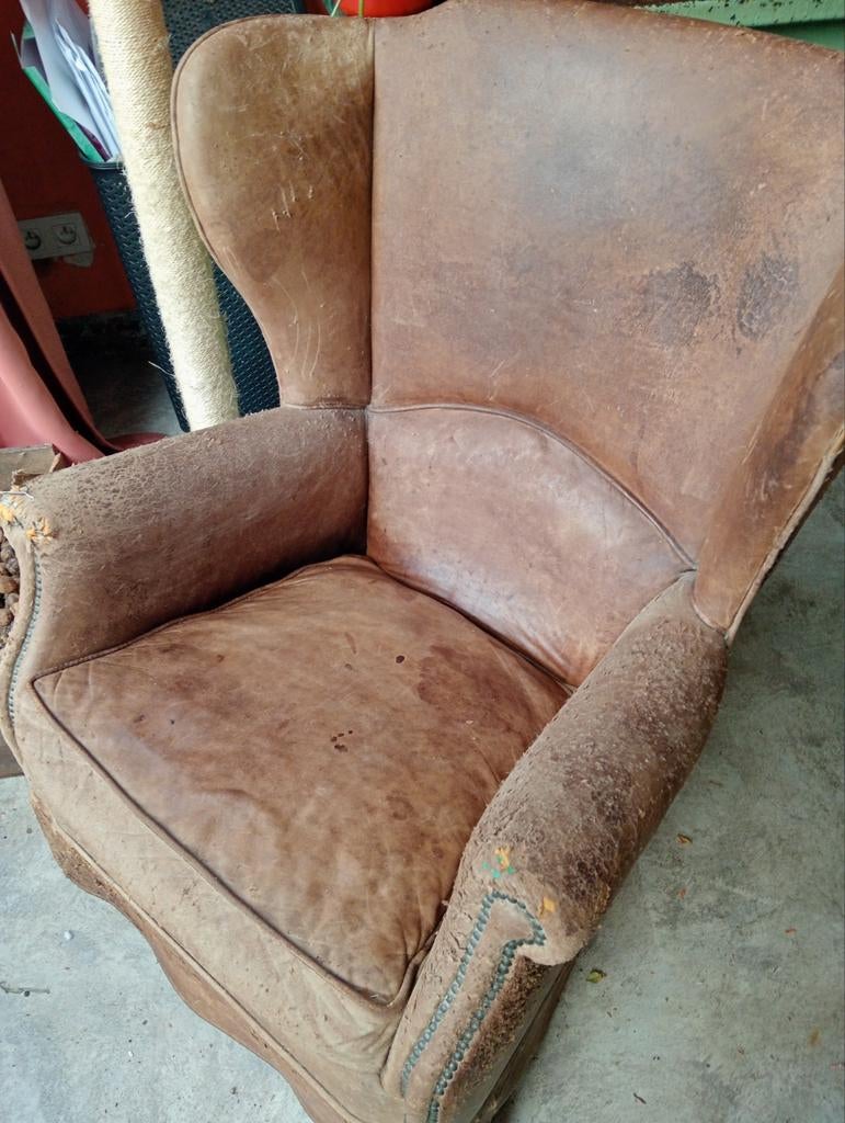 Spaans leren fauteuil -opknapper!, Ophalen, Brocante spaans, Gebruikt, Minder dan 75 cm