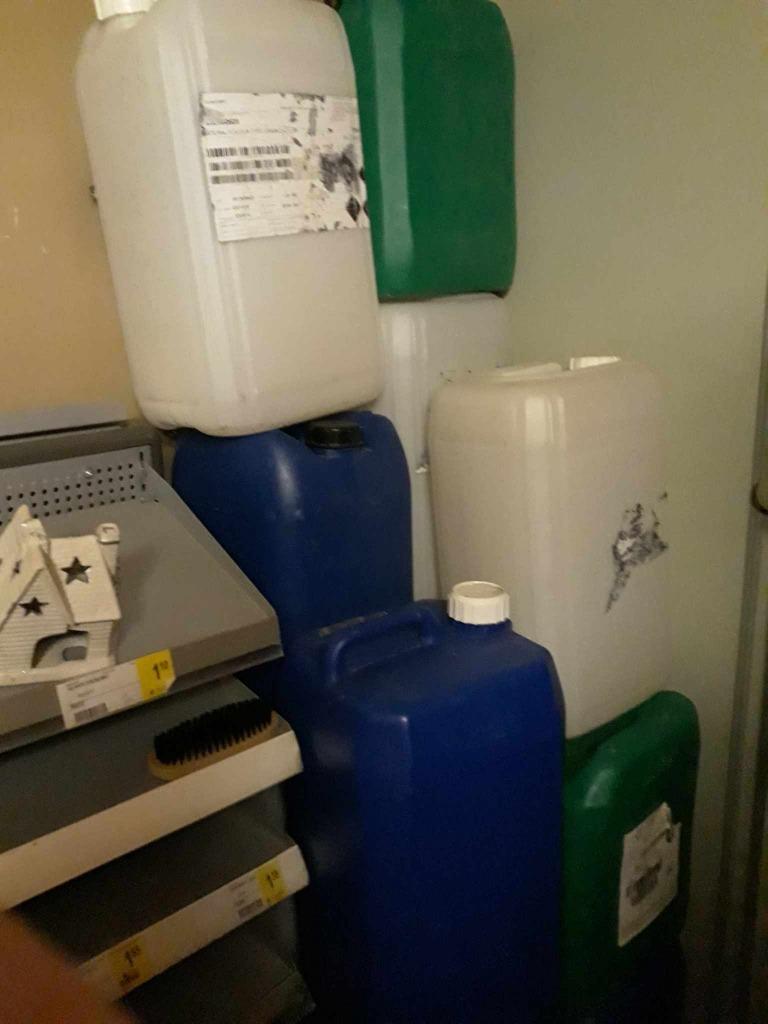 bidons 20/25 litres, Enlèvement, Utilisé