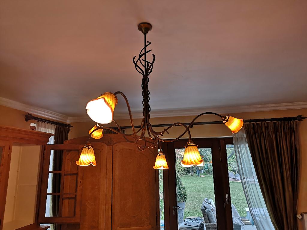 Lustre Art déco, Enlèvement