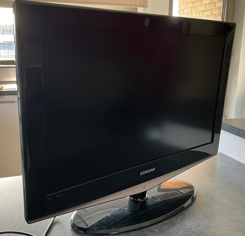 Téléviseur et écran Samsung : 81 cm (32 pouces), TV, Hi-fi & Vidéo, 50 Hz, LCD, 80 à 100 cm, Enlèvement