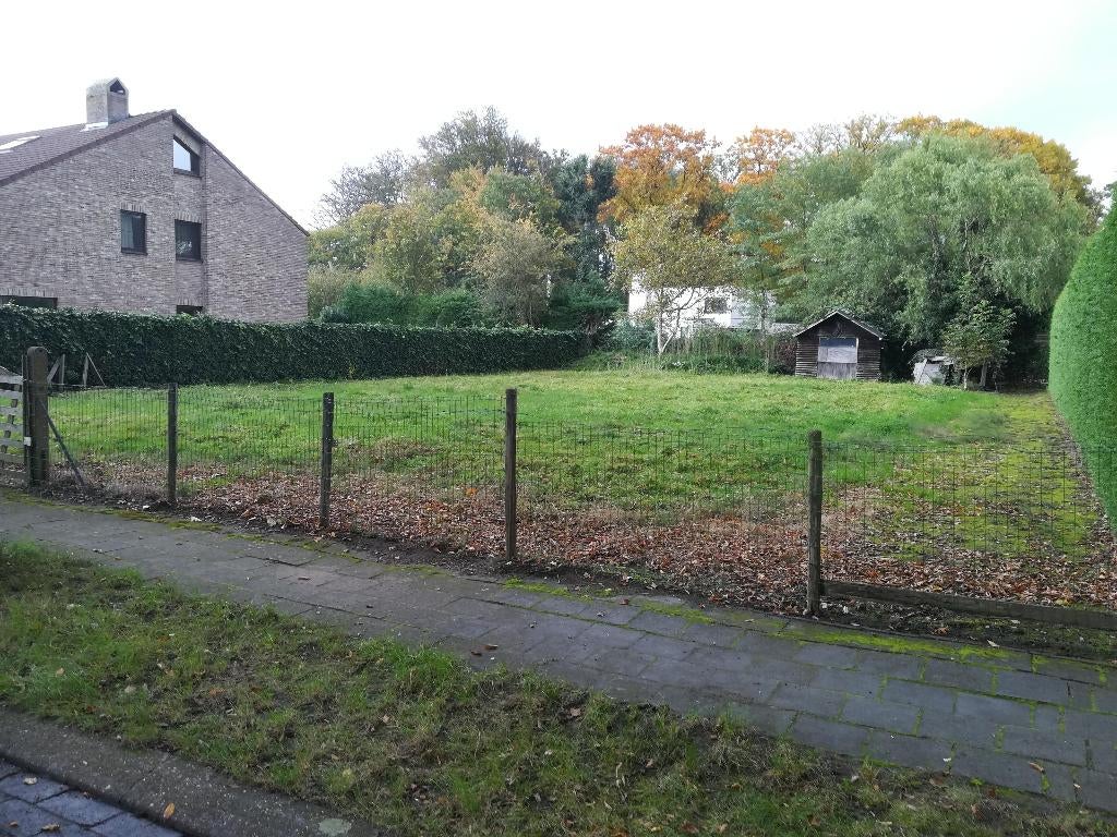 Bouwgrond te Hove in doodlopende straat, Immo, 2540 Hove, Verkoop zonder makelaar, 500 tot 1000 m²
