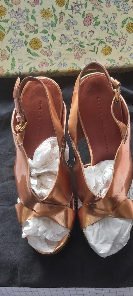 MARC BY MARC JACOBS KLEDINGSANDALEN, Kleding | Dames, Schoenen, Nieuw, Bruin, Ophalen of Verzenden
