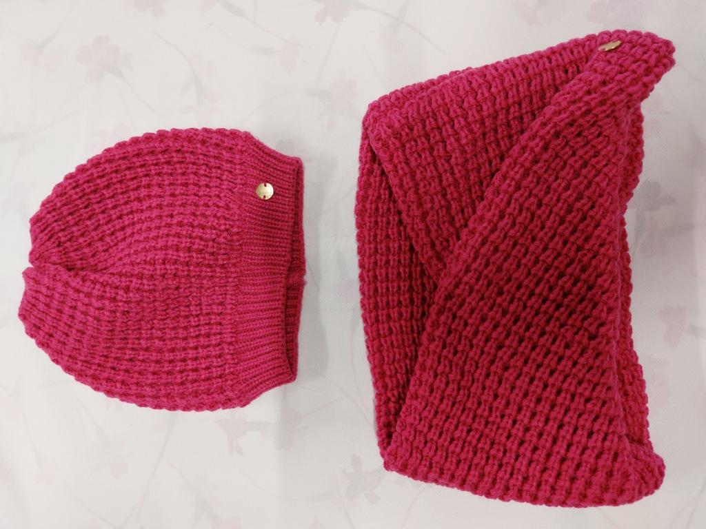 Bonnet et écharpe, Enfants & Bébés, Vêtements enfant | Taille 134, Enlèvement ou Envoi, Ensemble, Utilisé, Esprit