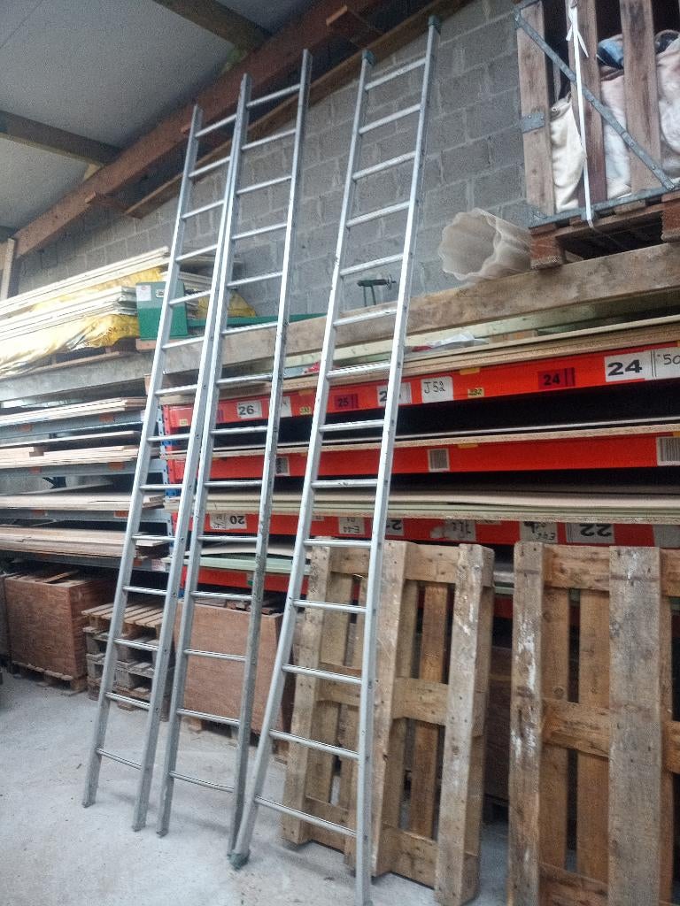 Échelle en aluminium, Enlèvement, Utilisé, Échelle