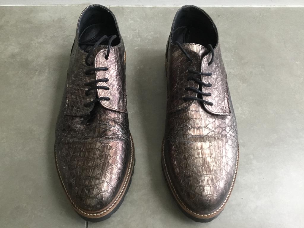 Chaussures en cuir pointure 40, Enlèvement ou Envoi, Comme neuf, Chaussures basses
