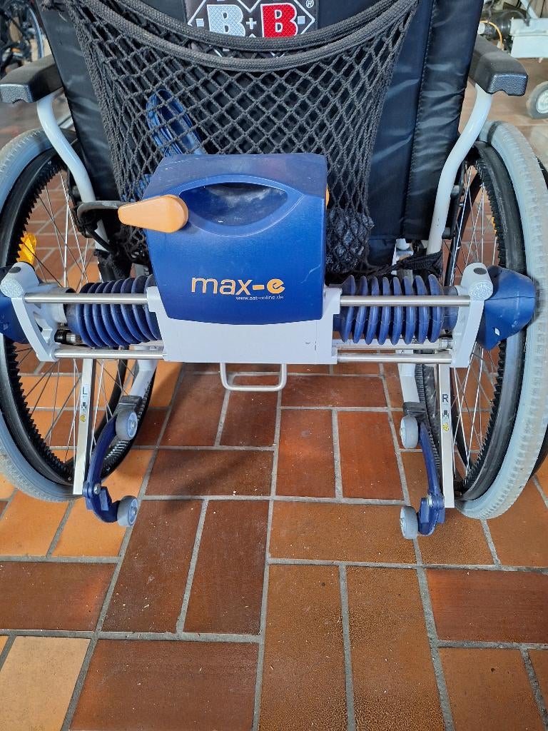 Fauteuil roulant avec moto, Enlèvement, Pliant, Comme neuf, Fauteuil roulant électrique