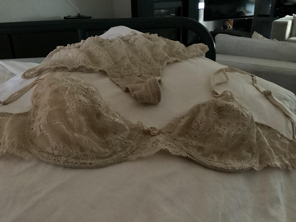 Soutien-gorge avec armatures + string haut Schiesser, Schiesser, Enlèvement ou Envoi, Beige, Ensemble