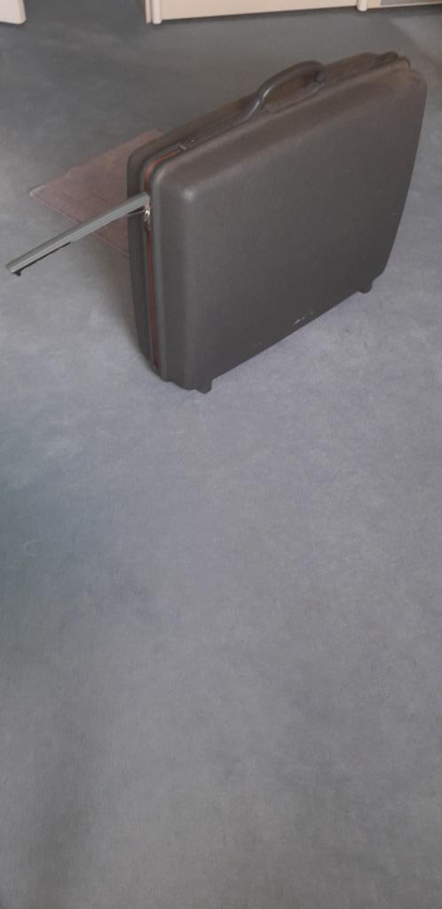 reiskoffer, Plastique dur, Moins de 35 cm, Comme neuf, Enlèvement