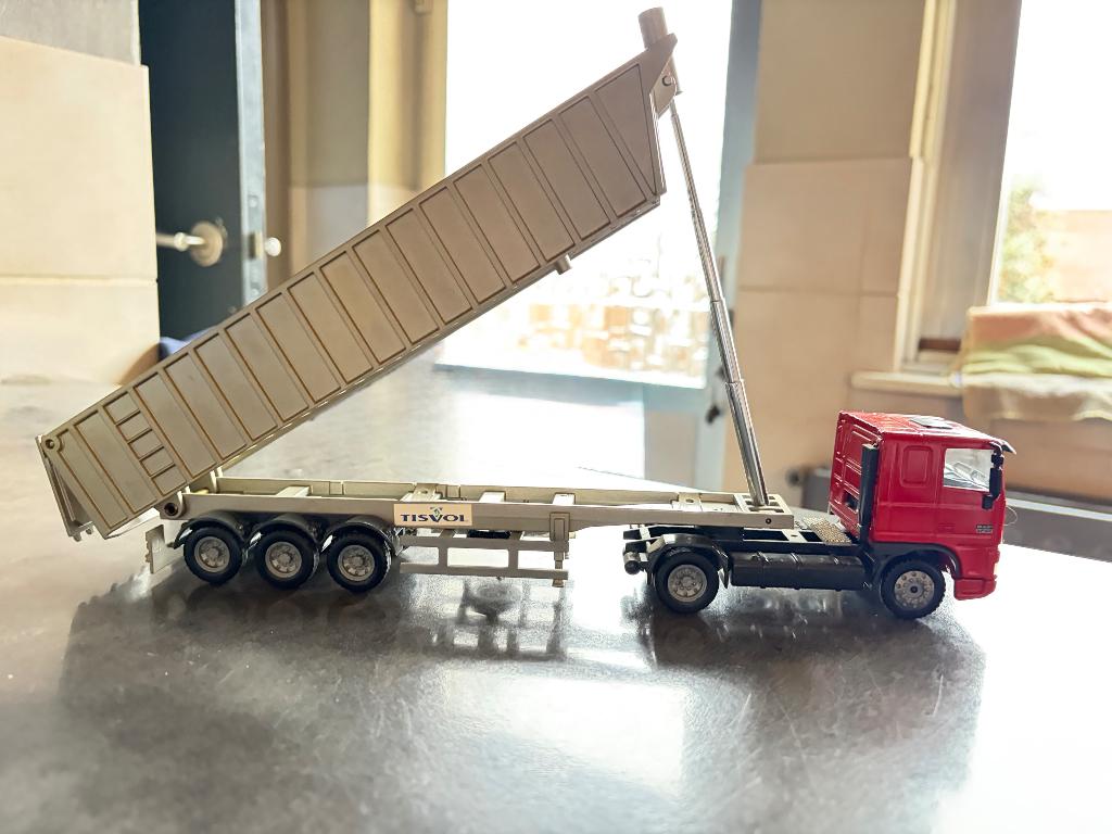 Schaalmodel DAF 95, Verzamelen, Ophalen, Gebruikt, Auto's