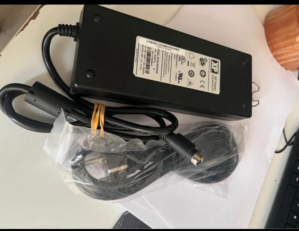 Chargeur XP Power, Enlèvement ou Envoi, Comme neuf
