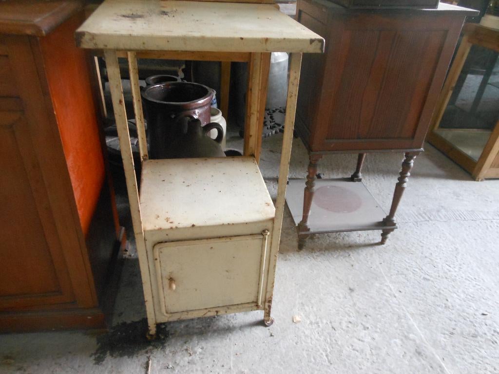 ancienne table de nuit d hopital, Antiquités & Art, Enlèvement