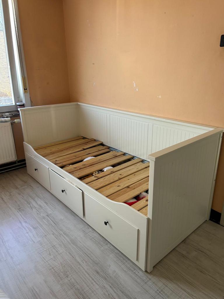 Lit ikea double place avec 3 tiroir, Enlèvement, Utilisé