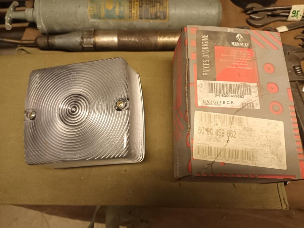 Groot achteruitrijlicht Renault Trucks 5000459662, Ophalen of Verzenden, Nieuw