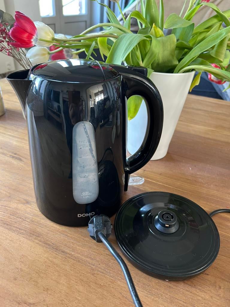 Bouilloir electrique DOMO 1,7 litres, Enlèvement, Comme neuf