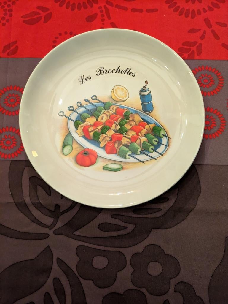 Grande assiette de 28 cm pour barbecue, Enlèvement ou Envoi, Comme neuf