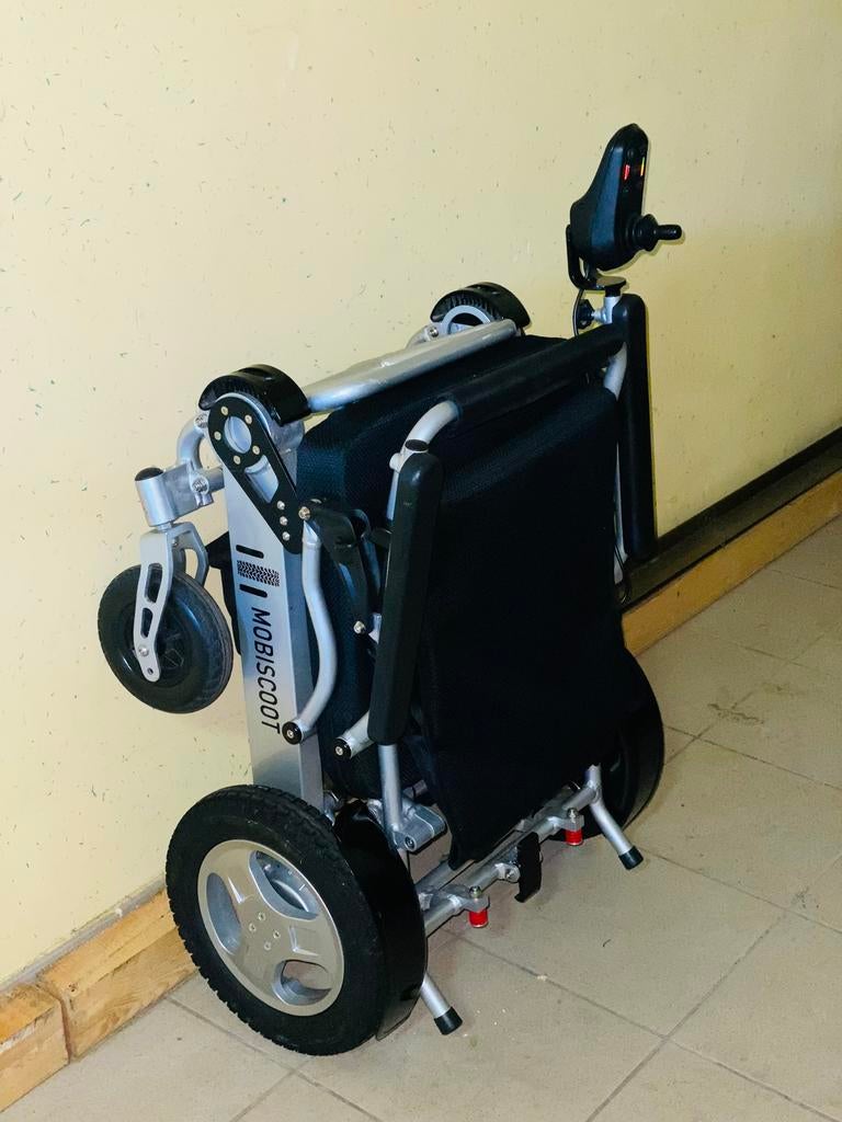 Mobiscoot lichtgewicht plooibaar Electrische rolstoel nieuw, Diversen, Rolstoelen, Ophalen of Verzenden, Elektrische rolstoel