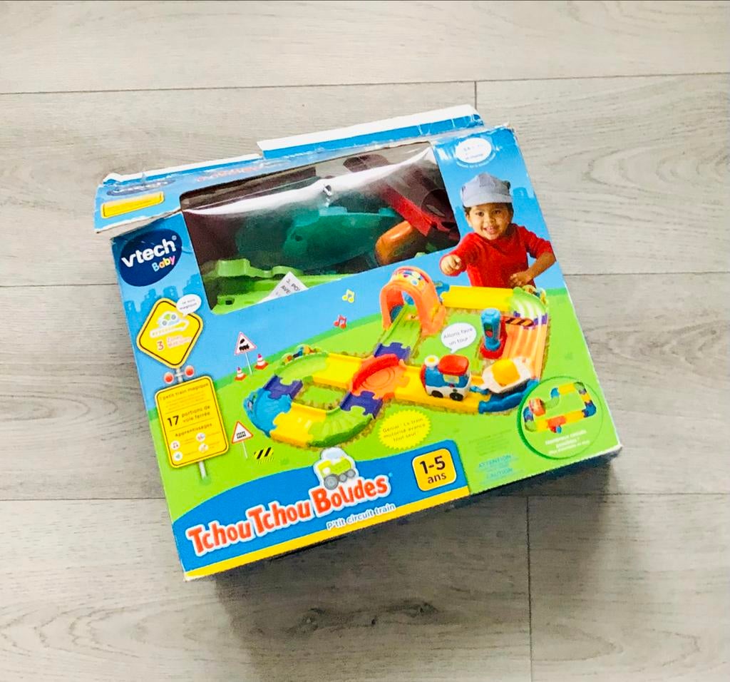 Jeu jouet enfant fille garçon t’chou t’chou bolides vtech, Gebruikt, 2 tot 4 jaar