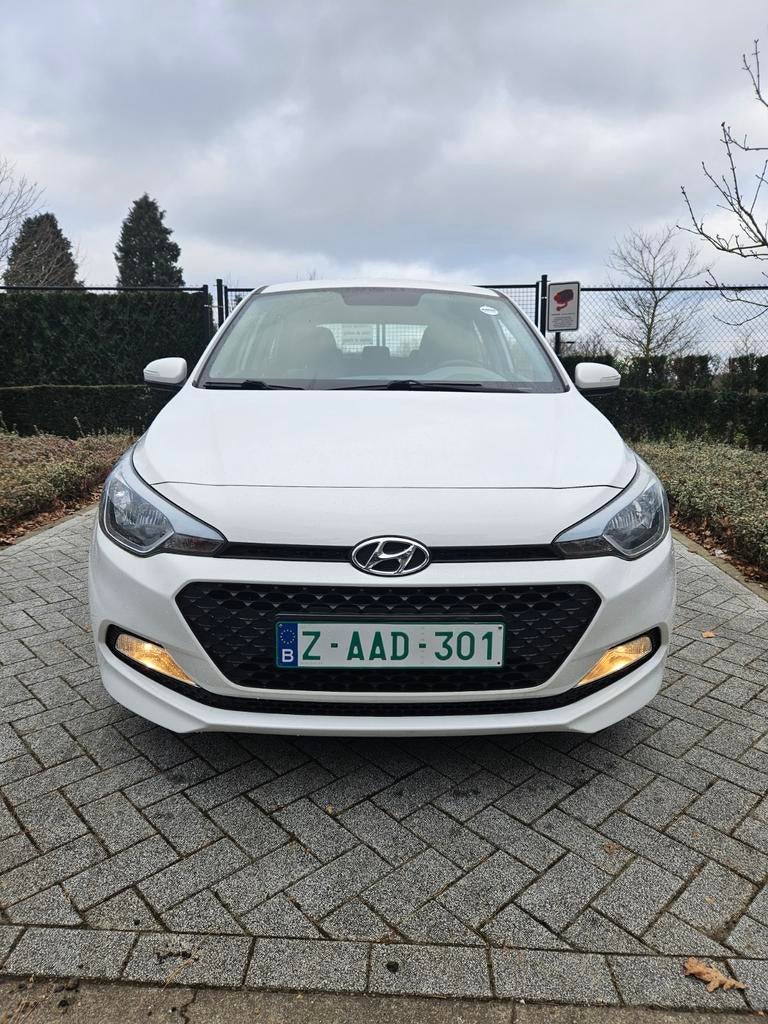 ✅️️️HYUNDAI I20/1.2BENZINE/1EIGENAAR/€6D/AIRCO/1JR GARANTIE, Auto's, Euro 6, Wit, 55 kW, Electronic Stability Program (ESP)