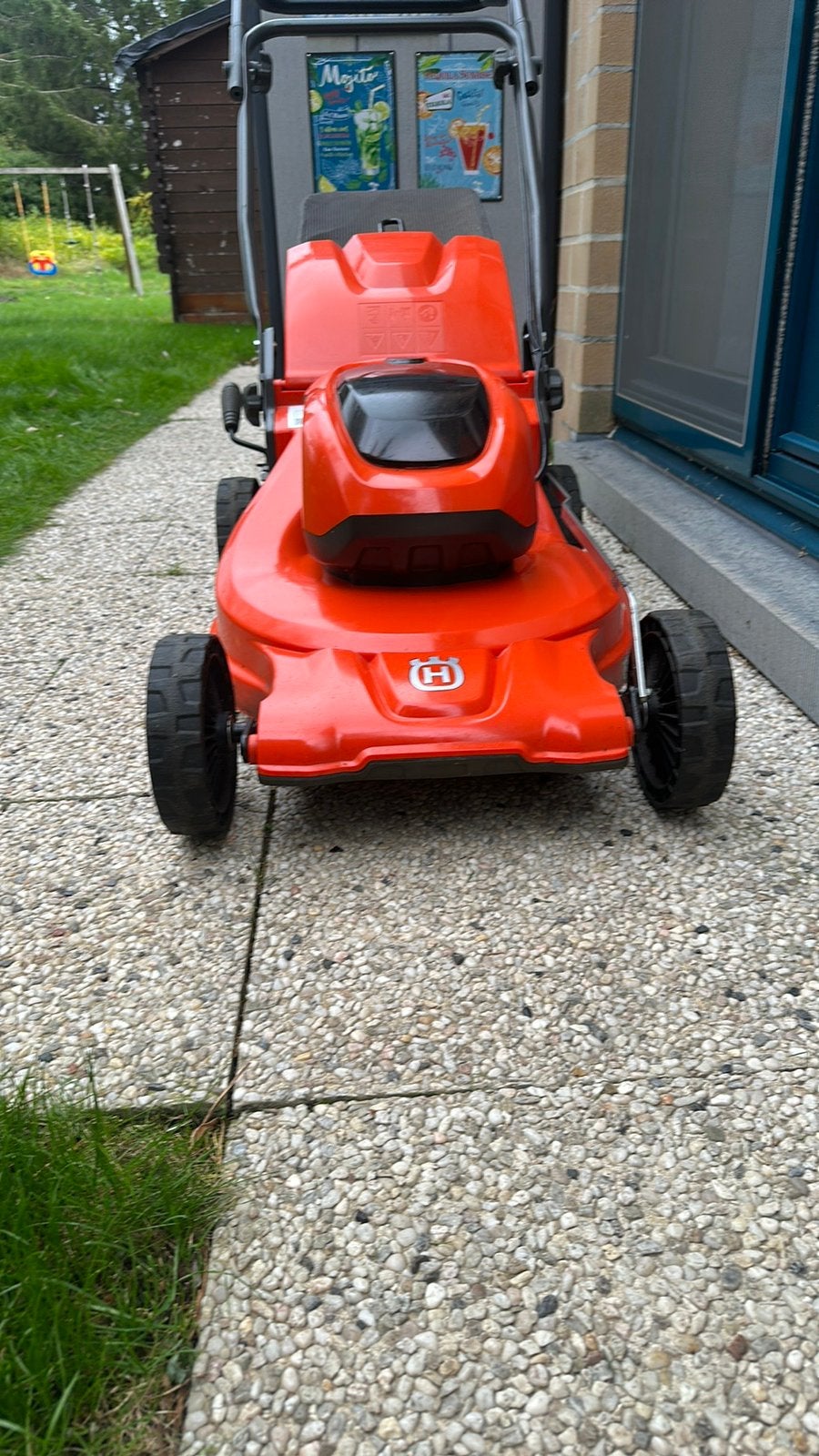 Husqvarna LC 142 i duwer, Jardin & Terrasse, Tondeuses à gazon sur batterie, Tondeuse rotative, 30 à 39 cm, Enlèvement
