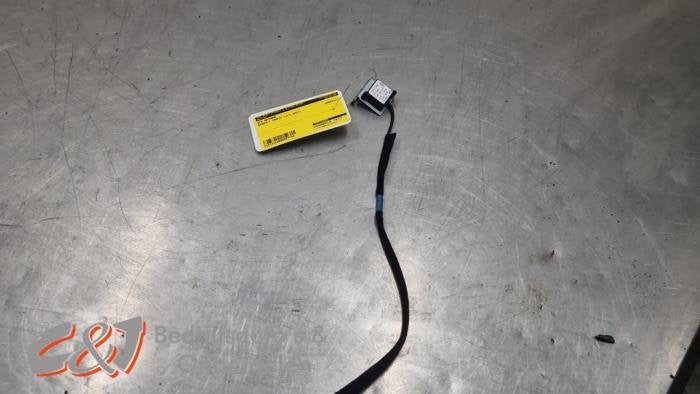 Antenne GPS d'un Renault Trafic, Autos : Pièces & Accessoires, Électronique & Câbles, Renault, Utilisé, 3 mois de garantie, Enlèvement ou Envoi
