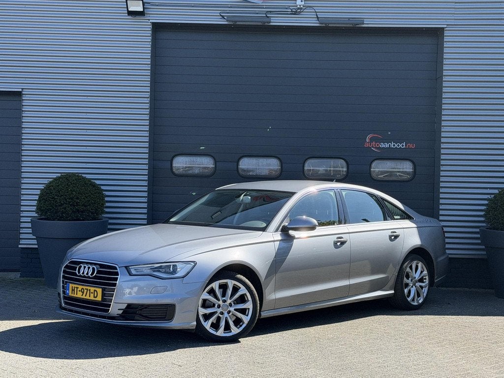 Audi A6 Limousine 2.0 TDI ultra Automatic Business Edition |, Auto's, 4 deurs, Stof, 4 cilinders, 110 g/km