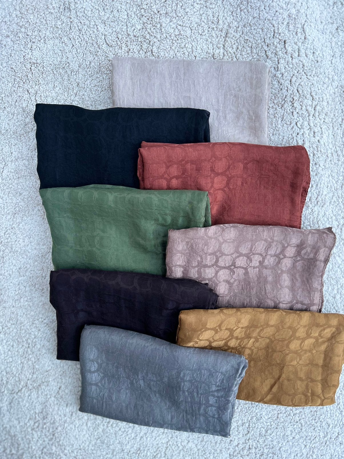 Nos foulards de hijab, Neuf, Enlèvement ou Envoi, Beige, Taille 36/38 (S)