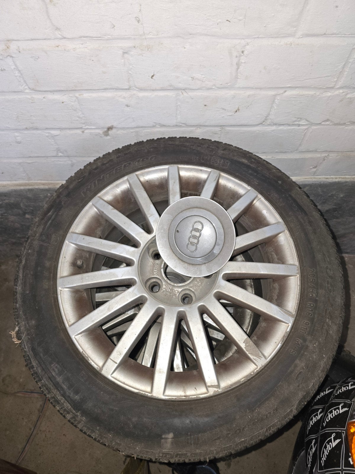 4 pneus hiver Pirelli 205/55 R16 sur jantes alu Audi, Enlèvement, Pneus hiver
