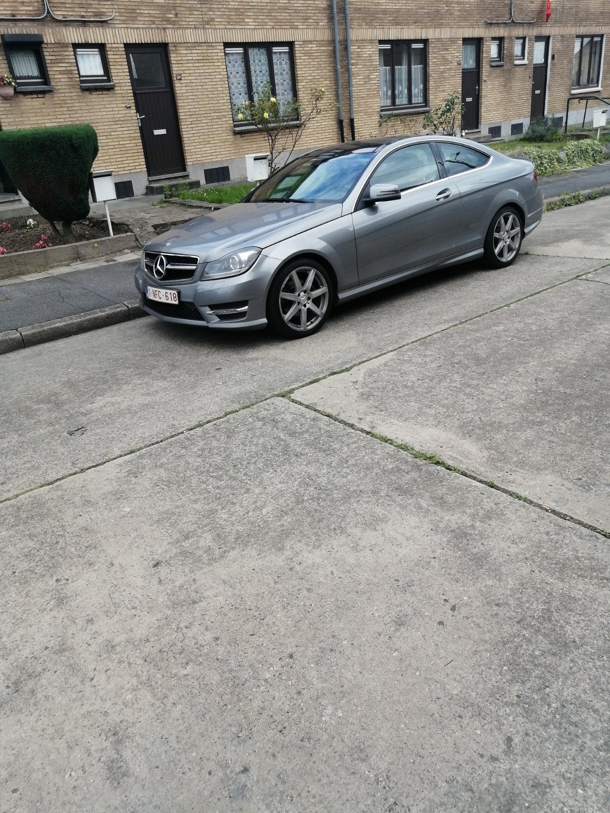 mercedes 220 cdi année décembre 2012, Auto's, 4 zetels, Achterwielaandrijving, Overige kleuren, Particulier