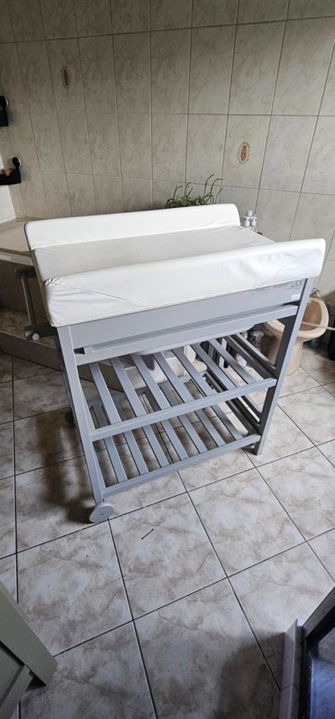 Table d'allaitement Quax avec baignoire, Enfants & Bébés, Enfants & Bébés Autre, Enlèvement