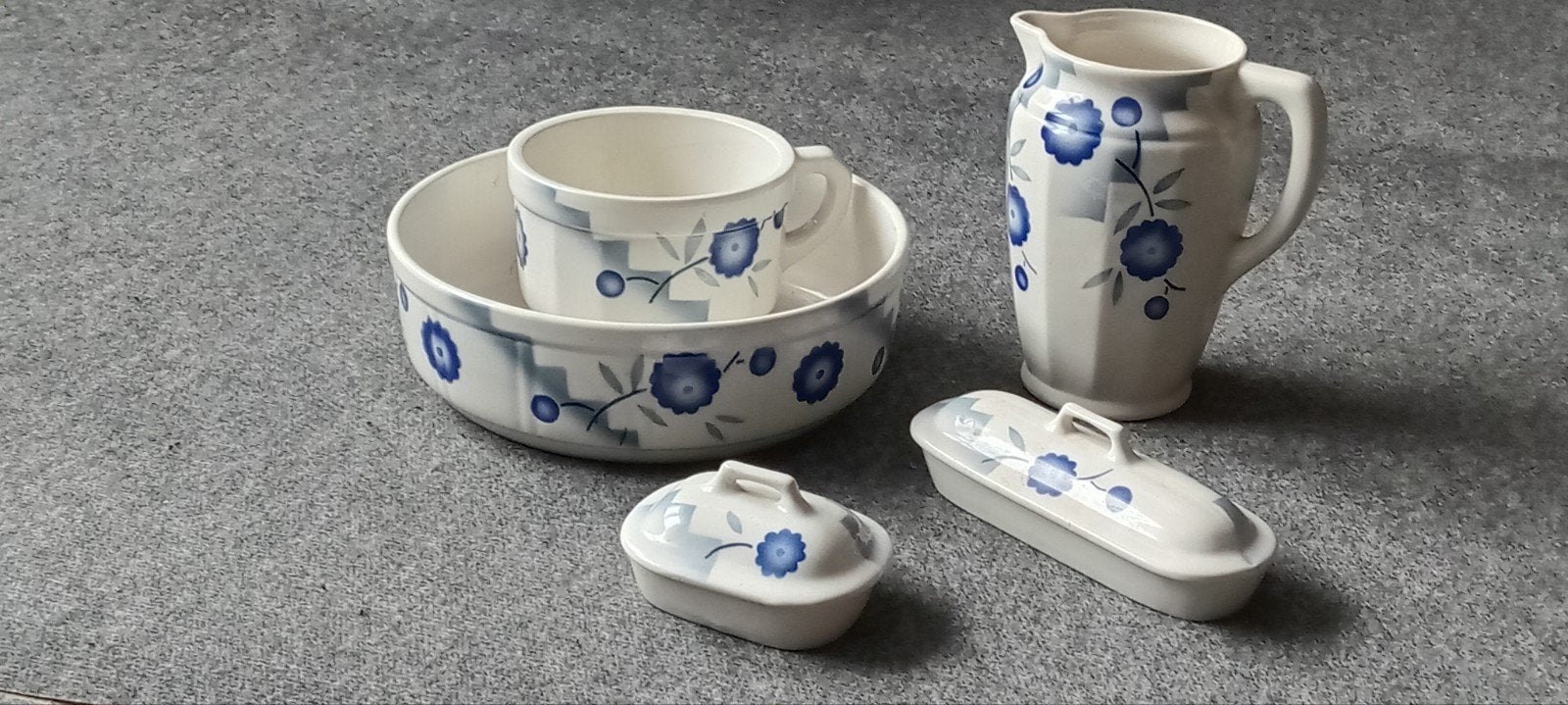 Nécessaire de toilette de chambre rétro., Enlèvement