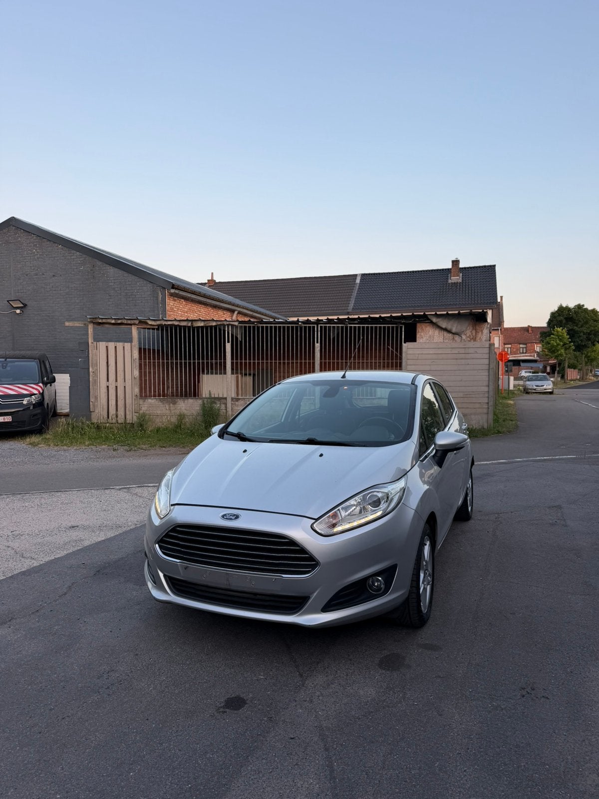 Ford Fiesta 1.0 EcoBoost Titanium – 100 PK – Euro 6 – 2015, Autos, Ford, Argent ou Gris, Achat, Euro 6, Boîte manuelle