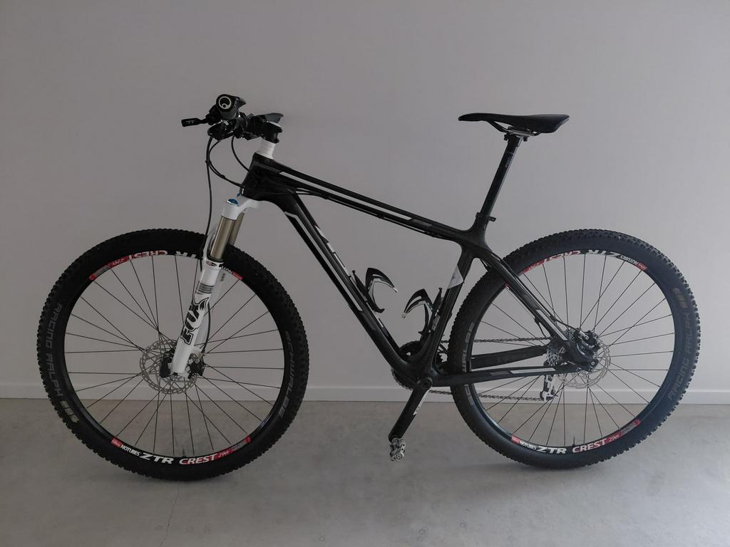 Trek mountainbike met carbon frame + extra wielenset, Fietsen en Brommers, Ophalen, Hardtail, Heren, 49 tot 53 cm