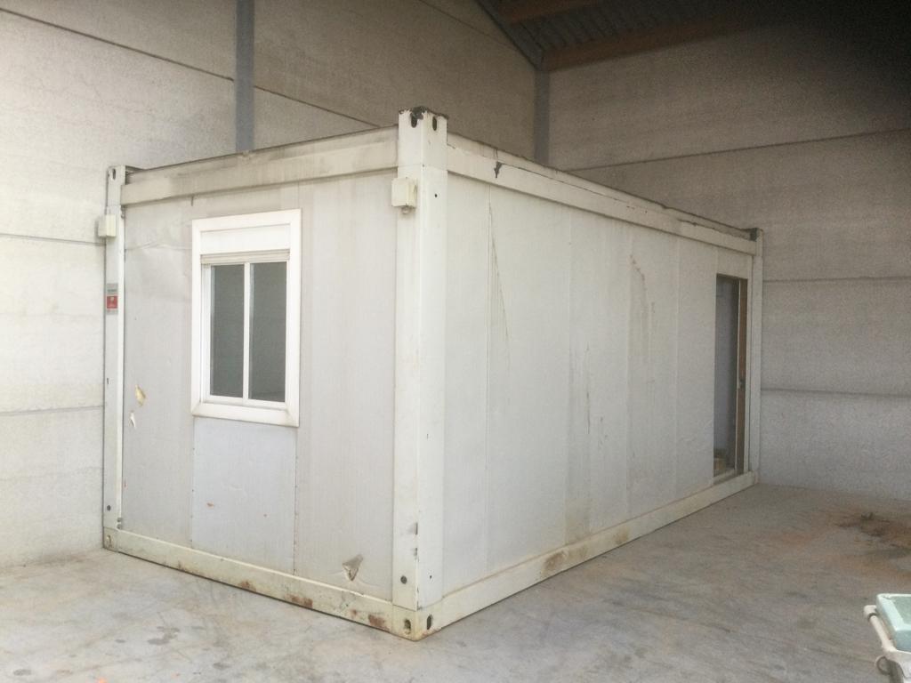 Bureau conteneur, Enlèvement