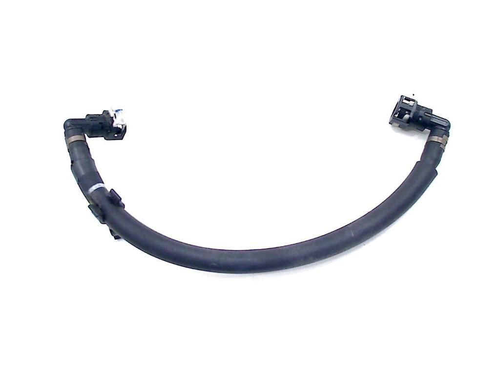 BRANDSTOFLEIDING CBR 500 R 2019-2020 (CBR500RA PC62-KK50), Dhr. S. di Majo, Gebruikt, Info@cama-motorparts.nl, P.J. Troelstraweg 8 8
3144 CX  MAASSLUIS, NL