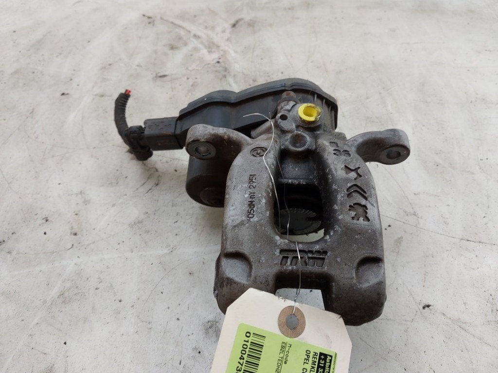 REMKLAUW RECHTS ACHTER Opel Corsa F (UB / UH / UP), Gebruikt, Postoffice@zf.com, Löwentaler Straße 20
88046  Friedrichshafen, DE