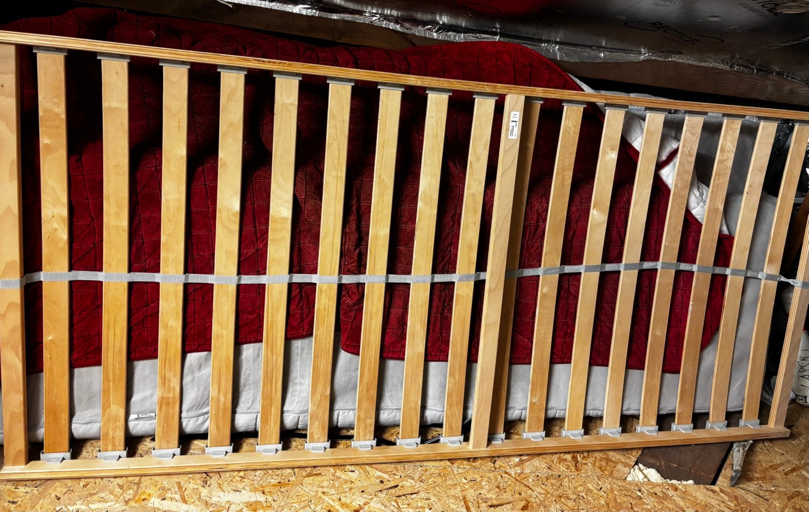 Zetelbed, rood, Huis en Inrichting, Ophalen, Overige materialen, Gebruikt, Driepersoons
