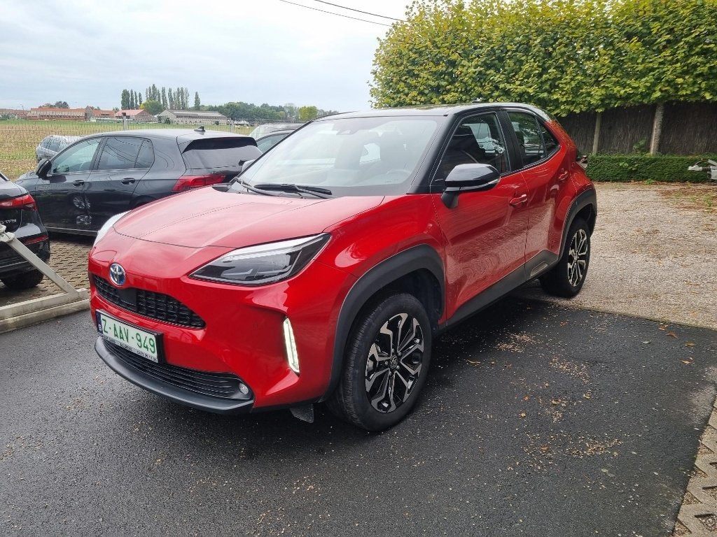 TOYOTA YARIS CROSS, Rouge, Essai à domicile, Achat, Euro 6